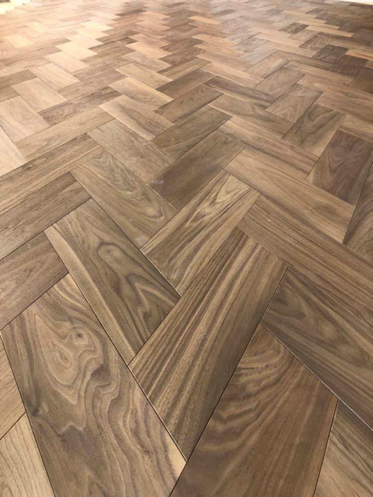 Инженерная доска HM flooring Итальянская елка Орех американский Селект Summer Diamond 550х150х14/3 мм (1,32 м2/упак)